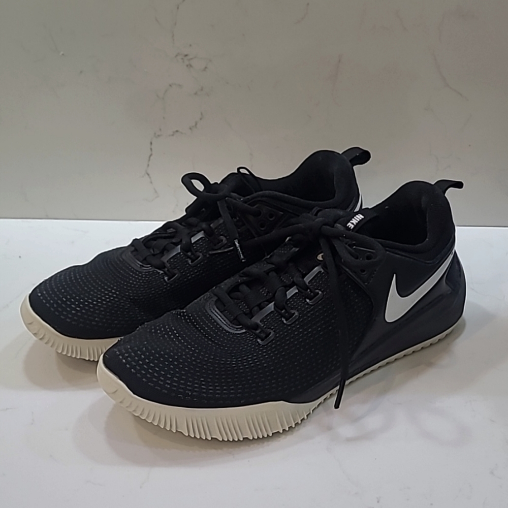 Nike Women's Zoom Hyperace 2 Volleyball Shoes